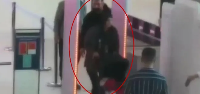 akillara-durgunluk-veren-olay-istanbul-havalimaninda-bebek-arabasindan-altin-zulasi-cikti-1715684696820.jpg Akıllara durgunluk veren olay! İstanbul Havalimanı'nda bebek arabasından altın zulası çıktı - 1