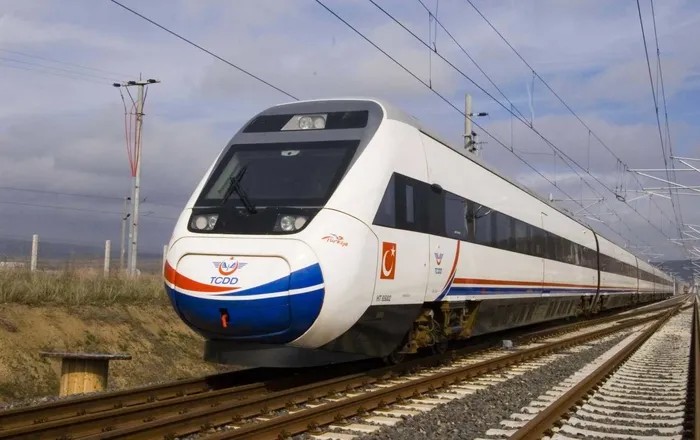İstanbul-Antalya hattına yüksek hızlı tren! Mesafe 4 saat 45 dakikaya düşecek