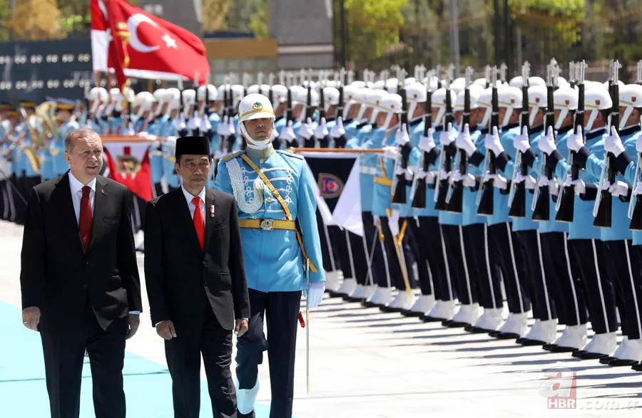 Erdoğan ve Widodo, Külliye'nin balkonunda özçekim yaptı 23