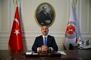 Son dakika: Adalet Bakanı Abdulhamit Gülden flaş FETÖ elebaşı açıklaması