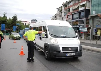 Üsküdar'da okul servisleri denetlendi