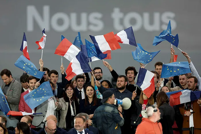 fransada-emmanuel-macron-yeniden-cumhurbaskani-1650823847302.jpg Fransa'da Emmanuel Macron yeniden Cumhurbaşkanı - 4