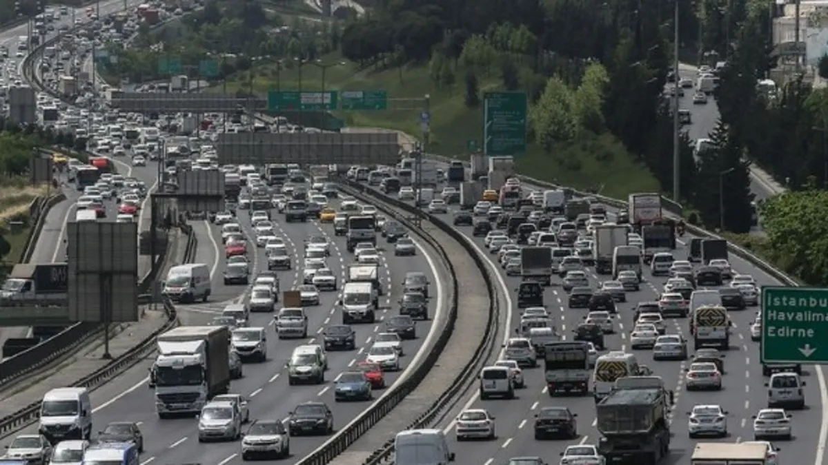 İstanbul trafiğinde "mega" yoğunluk: Yüzde 85'e çıktı