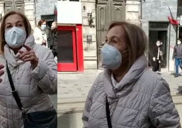 Taksim'de başörtülü kızlara ağır hakaret eden 78 yaşındaki Emel C. mahkemede geri adım attı