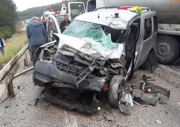Bolu'da feci olay! Kamyonla çarpıştı hurdaya döndü | Her yer kırmızıya boyandı nedeni çok şaşırttı