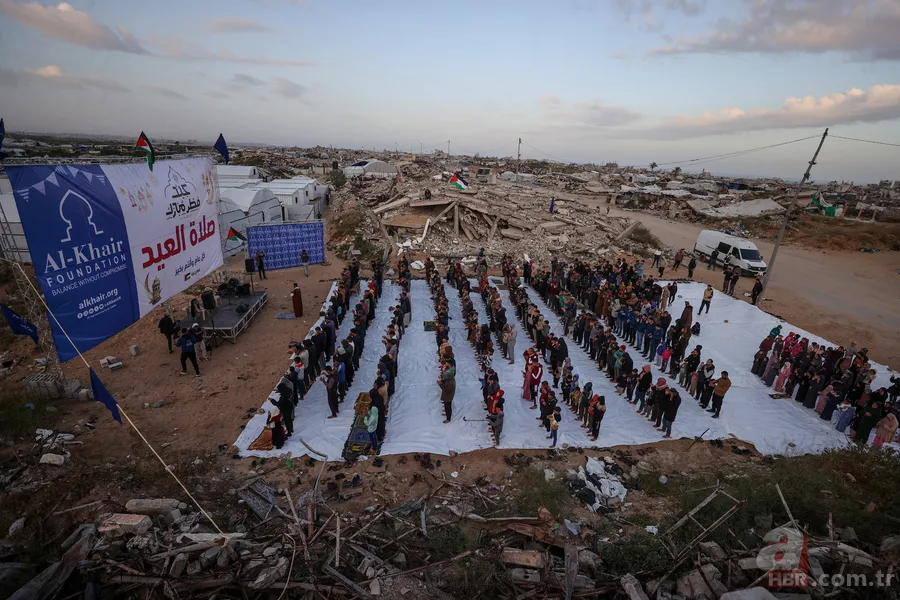 Gazze'de bayram namazı: Üç yıl sonra bir ilk 14