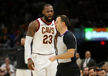LeBron'un atılması Cavaliers'ı durduramadı