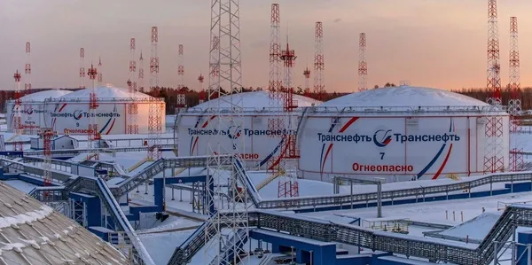 Transneft duyurdu: Avrupa’ya petrol sevkiyatı durduruldu