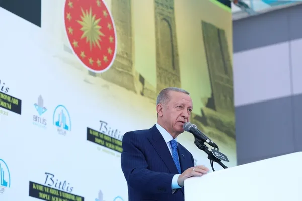 baskan-erdogandan-muhafelete-yerel-secim-gondermesi-olmus-ati-kamcilamanin-kimseye-bir-faydasi-olmaz-1692972053591.jpg Başkan Erdoğan'dan muhafelete yerel seçim göndermesi: Ölmüş atı kamçılamanın kimseye bir faydası olmaz - 7