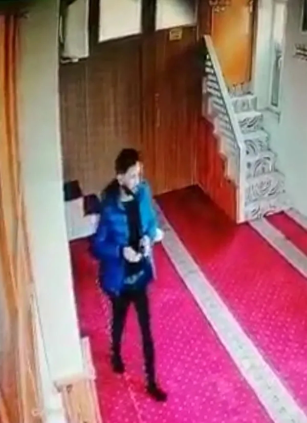 Camiye bıraktığı not yürekleri ısıttı - 3