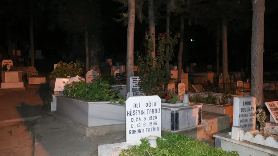 Gece yarısı mezarlıkta ağlayan bebek sesi ekipleri harekete geçirdi!