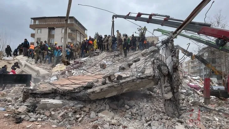 Kahramanmaraş depremi sonrası sporcular enkaz altında kaldı! Taha Akgül’den yardım çağrısı: 30-40 güreşçi enkaz altında