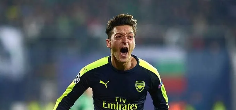 Almanya’da yılın milli futbolcusu Mesut Özil