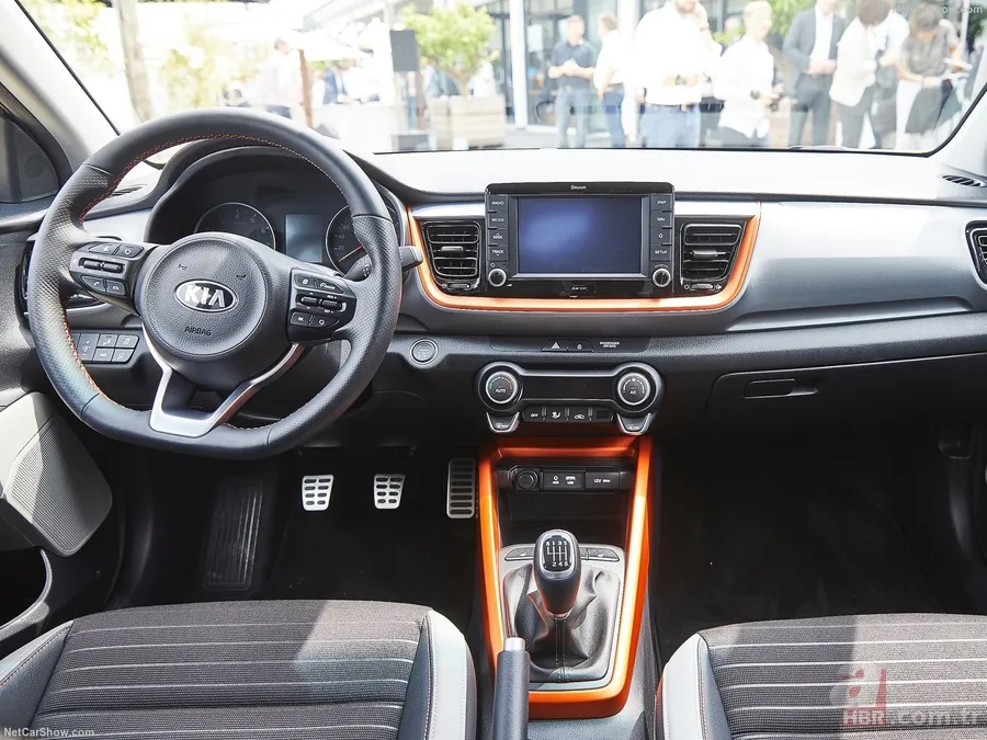 Kia Stonic Türkiye'de satışta! İşte 2018 Kia Stonic'in fiyatı ve donanmım özellikleri... 11