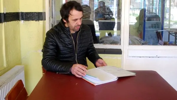 Tekirdağ'da bir esnaf #BizBizeYeterizTürkiyem dedi veresiye defterini yırtıp borçları sildi - 1