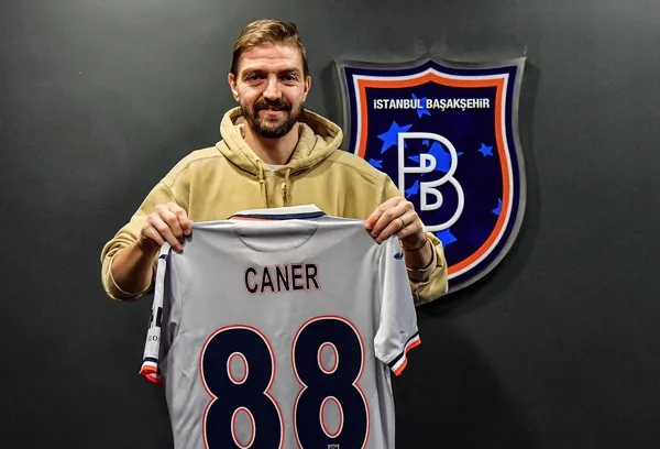 Caner Erkin imzayı attı: Yeni takımı Medipol Başakşehir oldu