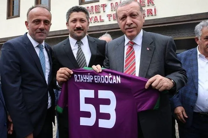 Baba ocağı Güneysu'daki akrabaları Başkan Erdoğan'ı anlattı: Kendisini vatanına milletine ve Müslümanlara adadı