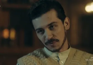 Yalnız Kurt dizisinde bomba sahne! FETÖ nasıl ortaya çıktı? İlk kez bu kadar etkili anlatıldı (Fettah Dahhak kimdir?)