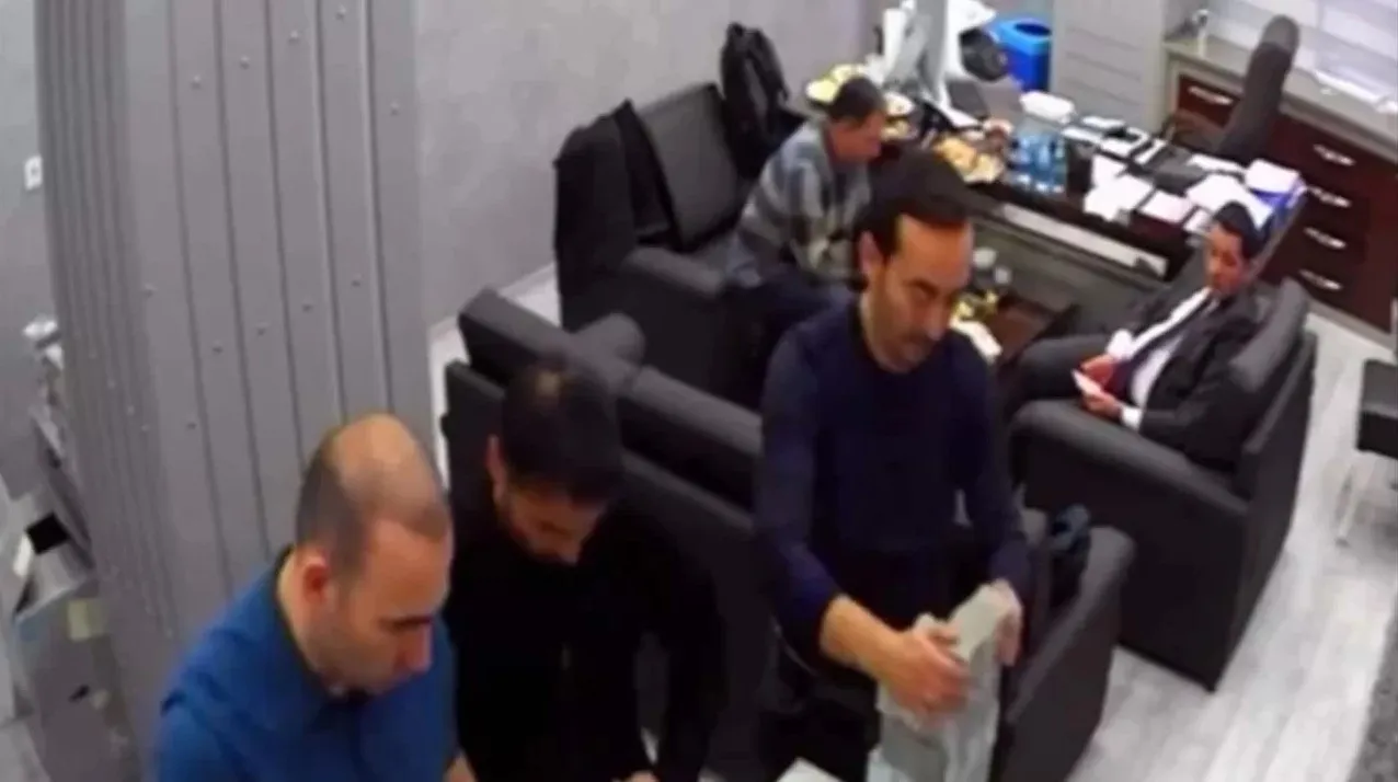 Balya balya paraların kaynağı belli oldu! İmamoğlu'nun ekibi iş insanlarına çökmüş: Yatırımların durur...