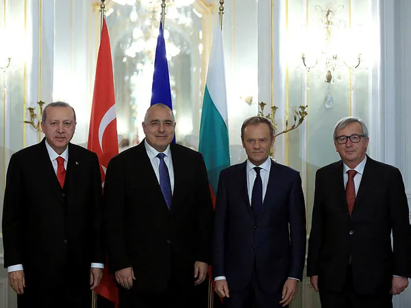 Erdoğan:Eleştiri değil güçlü destek bekliyoruz - 1