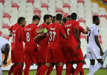 Sivasspor UEFA Avrupa Ligi'nde Karabağ'ı 2-0 yendi