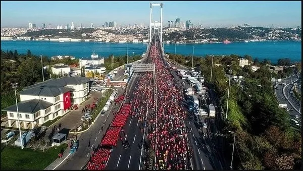 1. köprü kapalı mı, neden? 15 Temmuz Şehitler Köprüsü saat kaçta trafiğe açılacak? 5 Kasım Pazar bugün hangi yollar kapalı, alternatifleri neler?