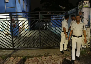 Hindistan'da fabrikada patlama: 10 kişi öldü