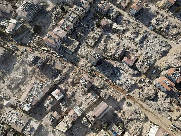 Kat yüksekliklerine kısıtlama kararı! Bakan Murat Kurum duyurdu: Depremde etkilenen illerde yeni imar planı çalışmaları yapıyoruz