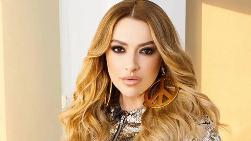 Hadise değişim için servet harcadı!
