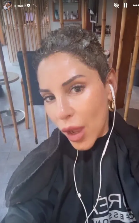 kanserle-mucadele-eden-irmak-unal-kuaforde-paylasti-aman-da-aman-1760175766261.jpg Kaynak: Instagram