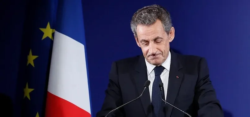 Nicolas Sarkozy'den yenilgi sonrası önemli karar