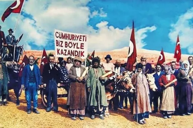 29 Ekim Cumhuriyet Bayramı kutlama mesajları: Cumhuriyet Bayramı uzun, kısa, anlamlı kutlama sözleri! Cumhuriyet’in 98. yıl mesajları...
