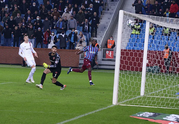 Trabzonspor-Hatayspor: 2-0 (MAÇ SONUCU ÖZET) - 1