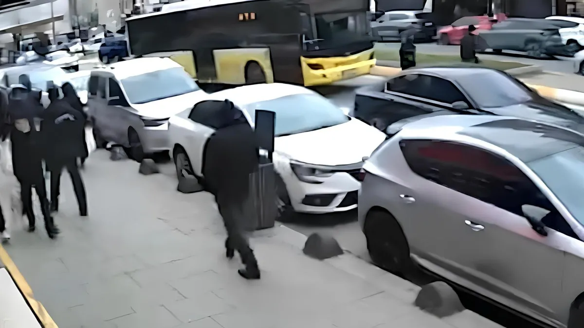 İETT otobüsünün çarptığı yaya hayatını kaybetti! Şoförün ifadesi ortaya çıktı