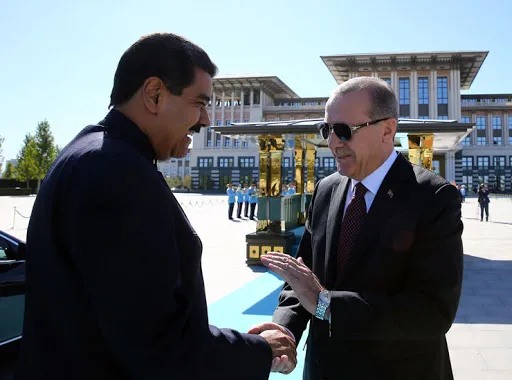 venezuela-devlet-baskani-nicholas-madurodan-turkiye-aciklamasi-covid-19-yardimlari-icin-minnettariz-1616792000683.jpg Venezuela Devlet Başkanı Nicholas Maduro'dan Türkiye açıklaması: Covid-19 yardımları için minnettarız - 2
