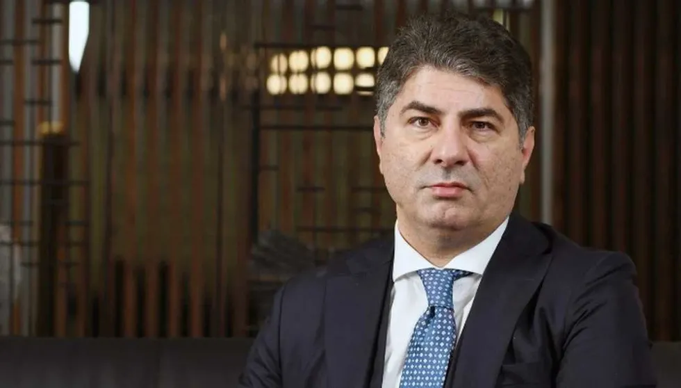 aziz-yildirim-fenerbahce-baskanligina-resmen-aday-oldugunu-acikladi-vicdani-sorumlulugum-var-1778059109391.jpg Fenerbahçe Başkan Adayı Hakan Safi (ahaber.com.tr)
