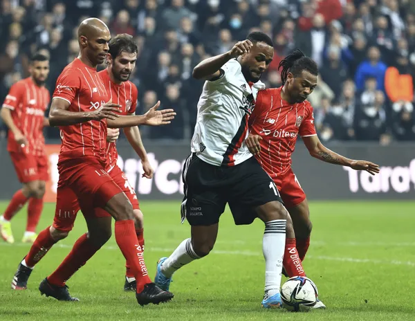 Beşiktaş'ta Larin gelişmesi! Geri adım attı - 1