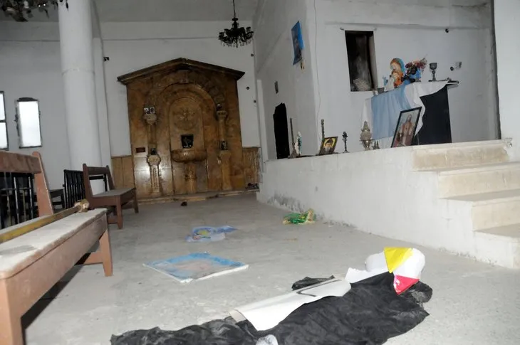 Terör örgütü PKK/YPG, Tel Abyad’daki kiliseyi karargah olarak kullanmış