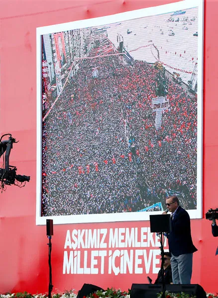 Cumhurbaşkanı Erdoğan: Hadi gel kimi denize döküyorsun görelim - 1