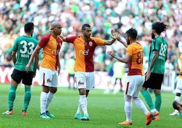 Galatasaray'ın eski futbolcusu Muğdat Çelik 32 yaşında futbolu bıraktı!