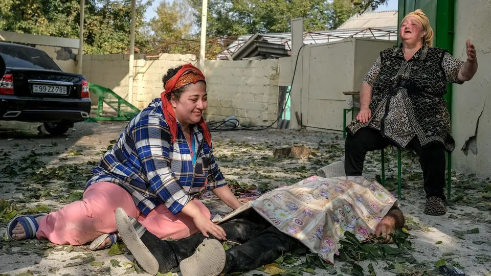 Ermenistan sivilleri hedef alıyor! İşte savaş suçunun fotoğrafları...