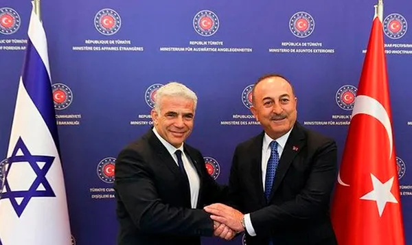 İsrail Dışişleri Bakanı Yair Lapid başkent Ankara’da! Türkiye ile İsrail arasındaki ilişkiler büyükelçilik seviyesine çıkacak