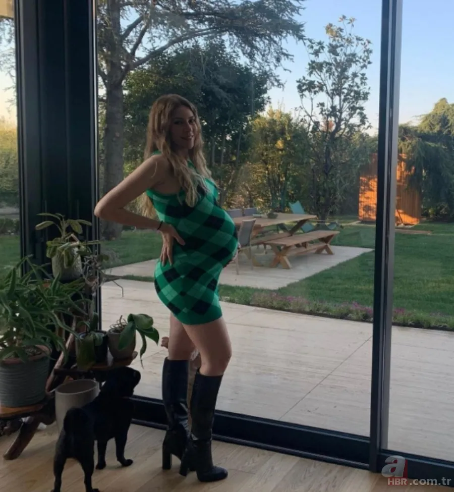 Kenan İmirzalıoğlu ve Sinem Kobal’ın kızı dünyaya geldi! Bakın Leyla kime benziyor 11