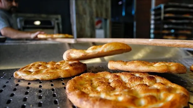 İstanbul’da Ramazan pidesi fiyatları ne kadar? Yumurtalı, yumurtasız, susamlı pide fiyatları kaç TL?