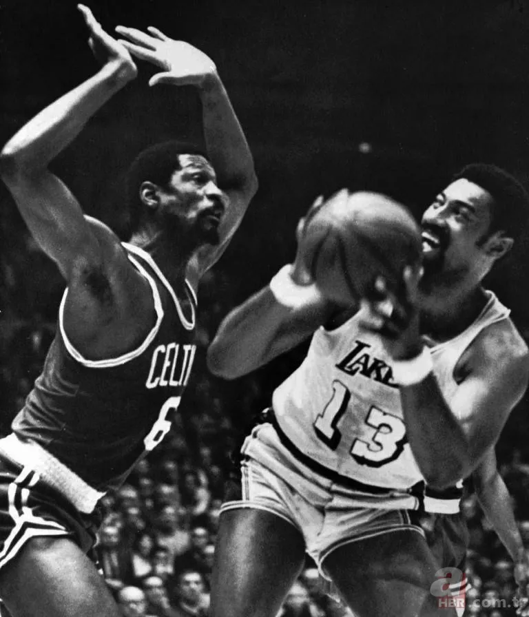 NBA'in ilk siyahi başantrenörü Bill Russell hayatını kaybetti 7