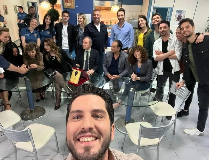 Arka Sokaklar’da şaşırtan veda! ’Dile kolay 14 yıl’ Babasının peşinden gitti...