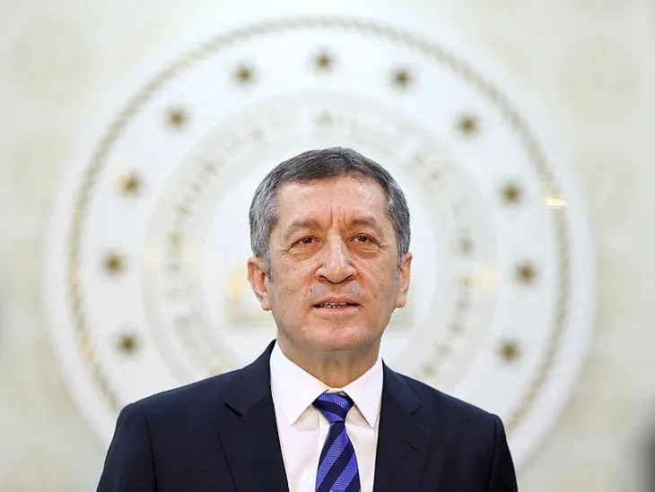 Son dakika | Öğrenciler Milli Eğitim Bakanı Ziya Selçuk'u soru yağmuruna tuttu! İşte renkli diyaloglar