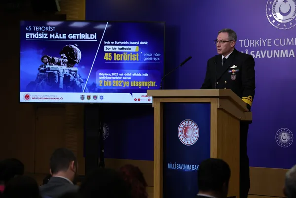 harekat-ve-operasyon-bolgelerinde-akilli-telefon-kullanimi-yasaklandi-2024-bedelli-askerlik-ucreti-ne-kadar-ol-1704968742717.jpg Harekat ve operasyon bölgelerinde akıllı telefon kullanımı yasaklandı! 2024 bedelli askerlik ücreti ne kadar oldu? - 2