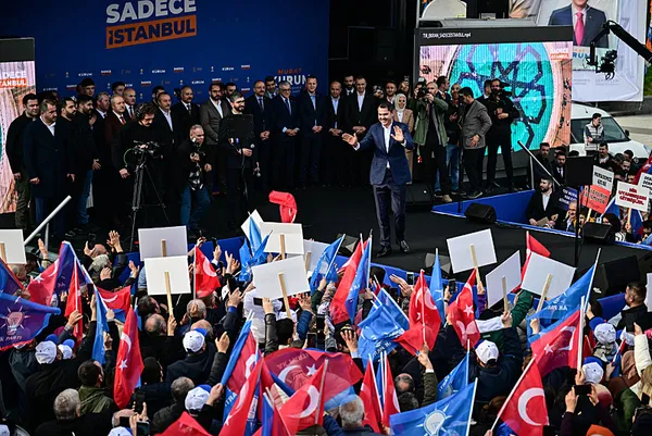 1709401293727.jpg Murat Kurum'dan CHP'ye ders niteliğinde ayar: Bunlar ablam dediği Meral Akşener’i görse yolunu değiştirir! - 2