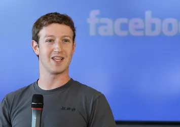 Facebook'un CEO'su Zuckerberg hack'lendi